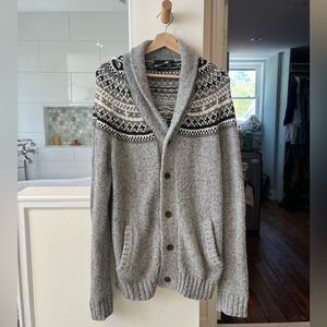 Roll V Neck Men’s Fair Isle Gray Sweater